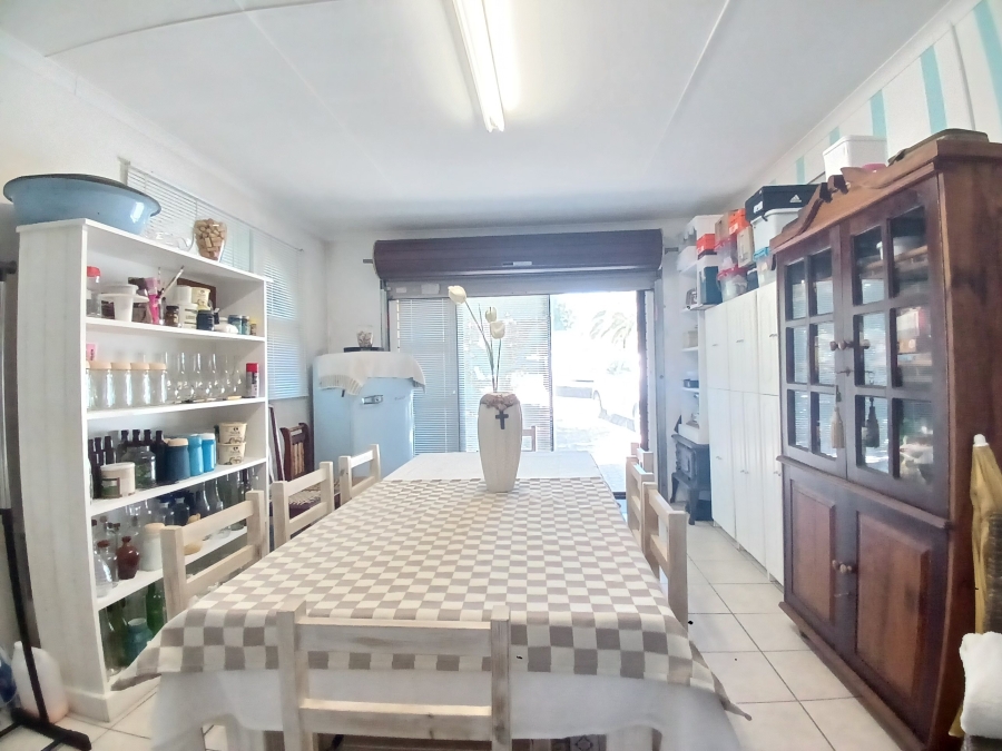 2 Bedroom Property for Sale in Stilbaai Wes Western Cape